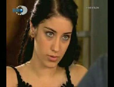 hazal kaya
